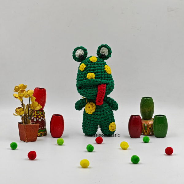 Green Frog Crochet Amigurumi Handmade Plush Toy