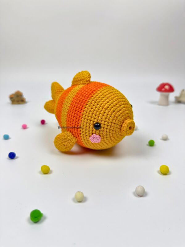Tanja Gold Fish Amigurumi crochet fish