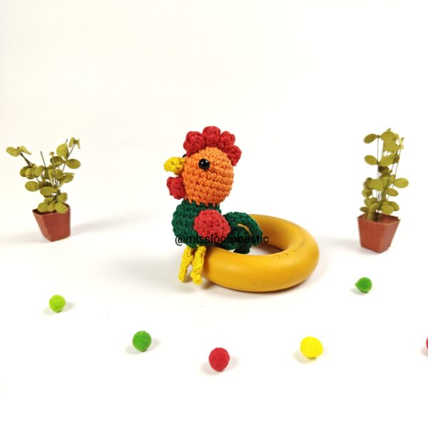Tiny Rooster Amigurumi – Charming Crochet